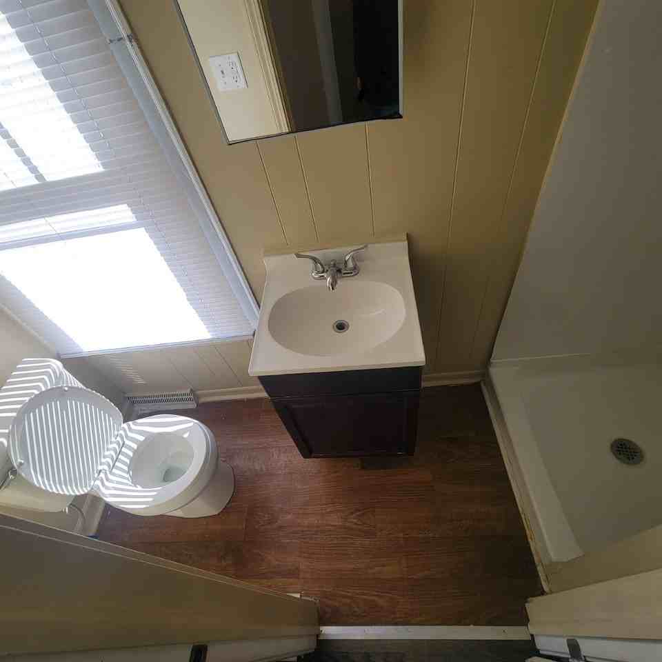 1706 N Somerset Ave - Photo 4 of 8