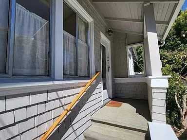 1813 Francisco St #B3 - Photo 2 of 16