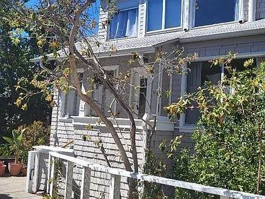 1813 Francisco St #B3 - Photo 3 of 16