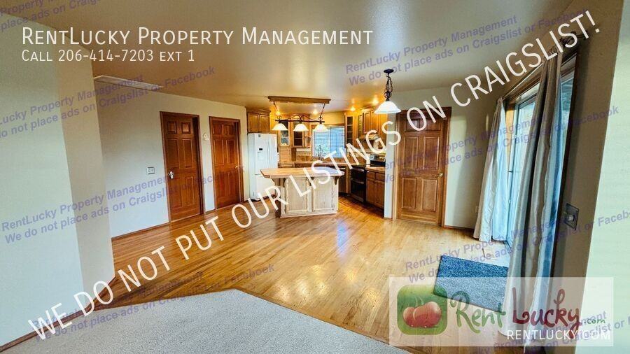 5216 Ridge Dr Ne - Photo 4 of 44