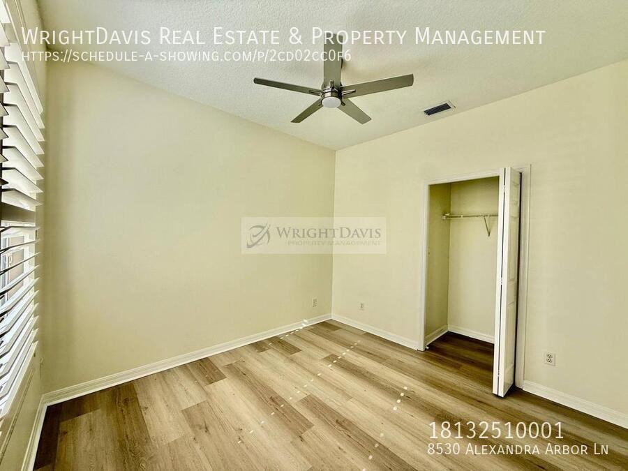 8530 Alexandra Arbor Ln - Photo 5 of 31