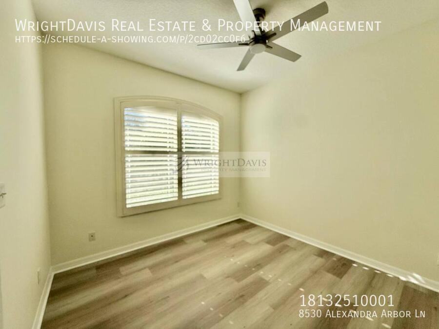 8530 Alexandra Arbor Ln - Photo 6 of 31