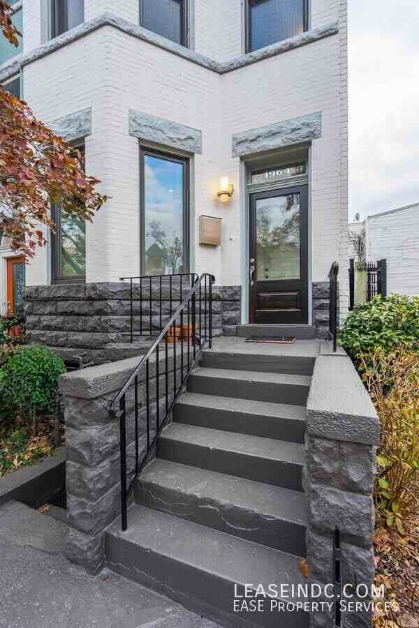 1964 2nd St Nw - Photo 2 of 41