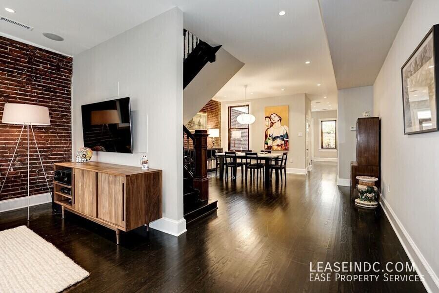 1964 2nd St Nw - Photo 3 of 41