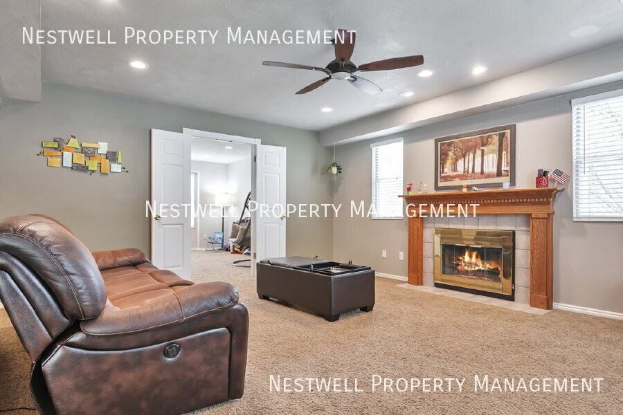 12122 S Hidden Valley Rd - Photo 4 of 34