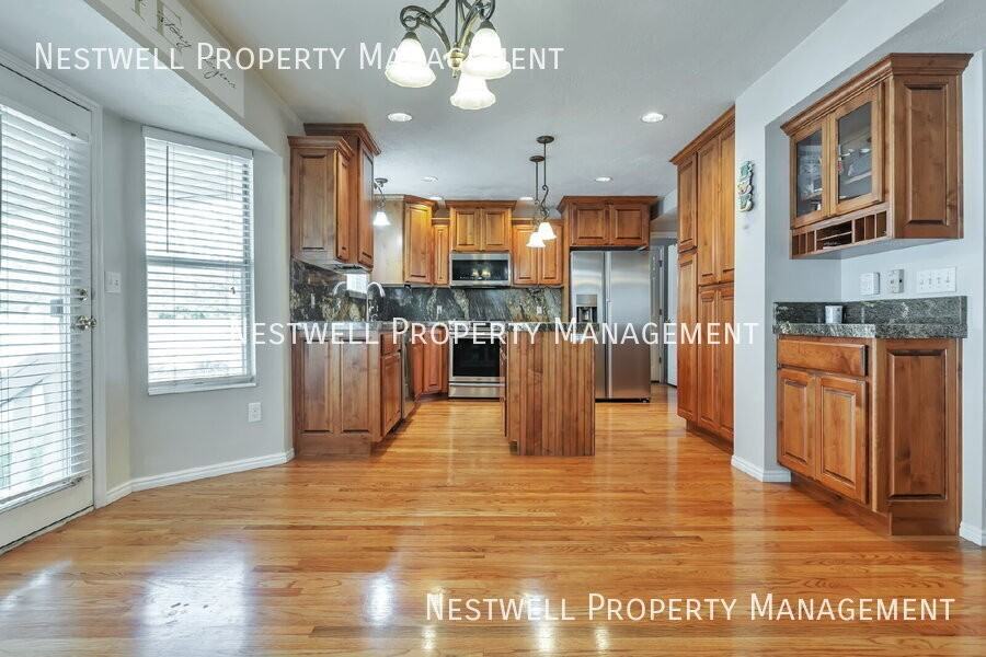 12122 S Hidden Valley Rd - Photo 5 of 34