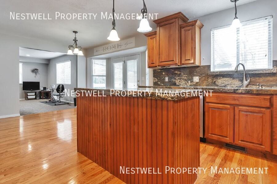 12122 S Hidden Valley Rd - Photo 7 of 34