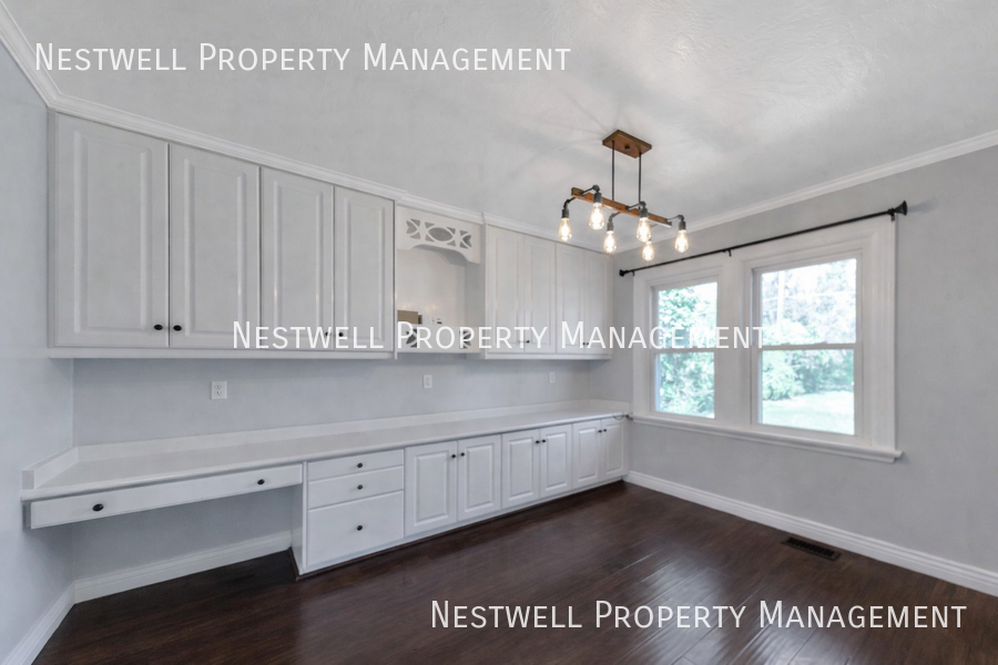 7571 S Lincoln St - Photo 3 of 20