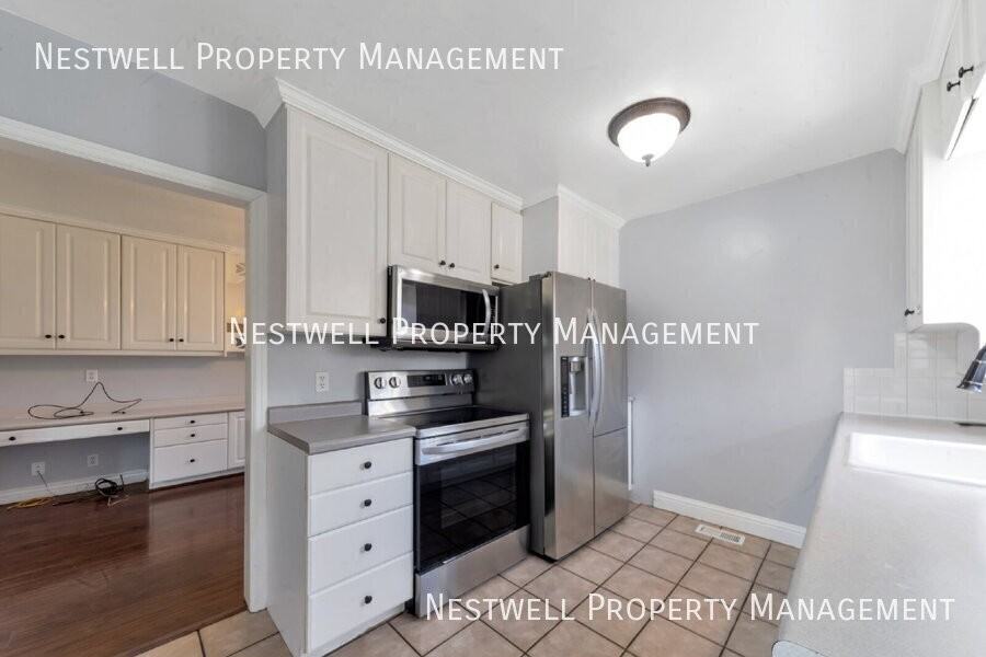 7571 S Lincoln St - Photo 4 of 20