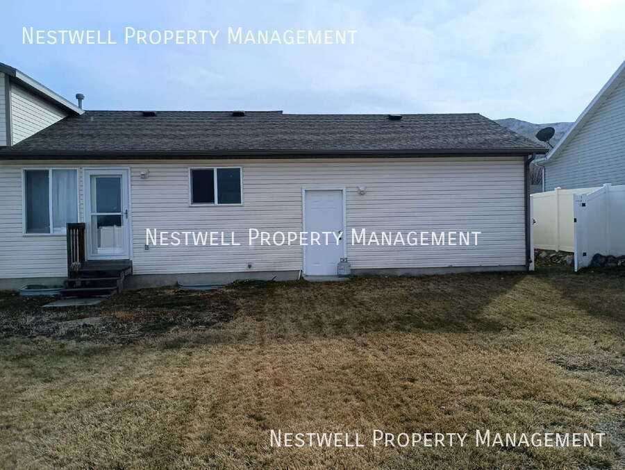 5674 W Prospero Ln - Photo 5 of 30