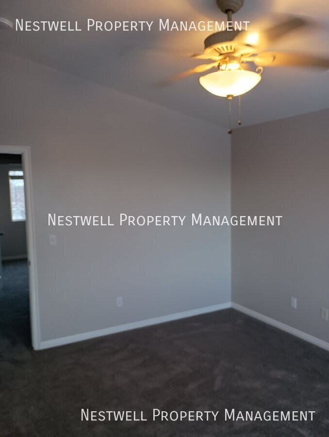 5674 W Prospero Ln - Photo 4 of 30