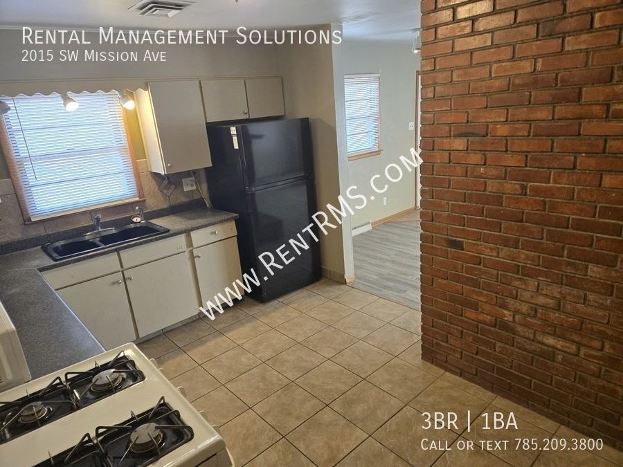 2015 Sw Mission Ave - Photo 6 of 16