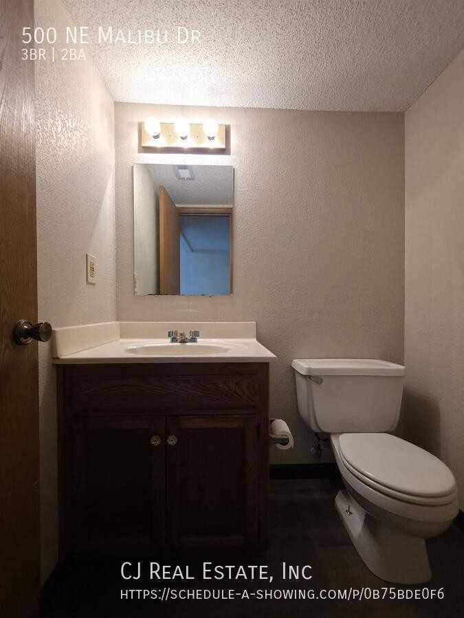 500 Ne Malibu Dr - Photo 4 of 11