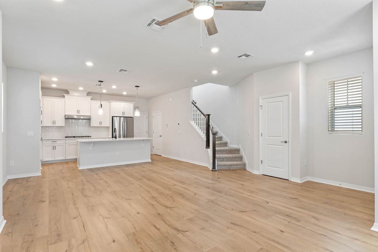 911 Colie Aly - Photo 3 of 23