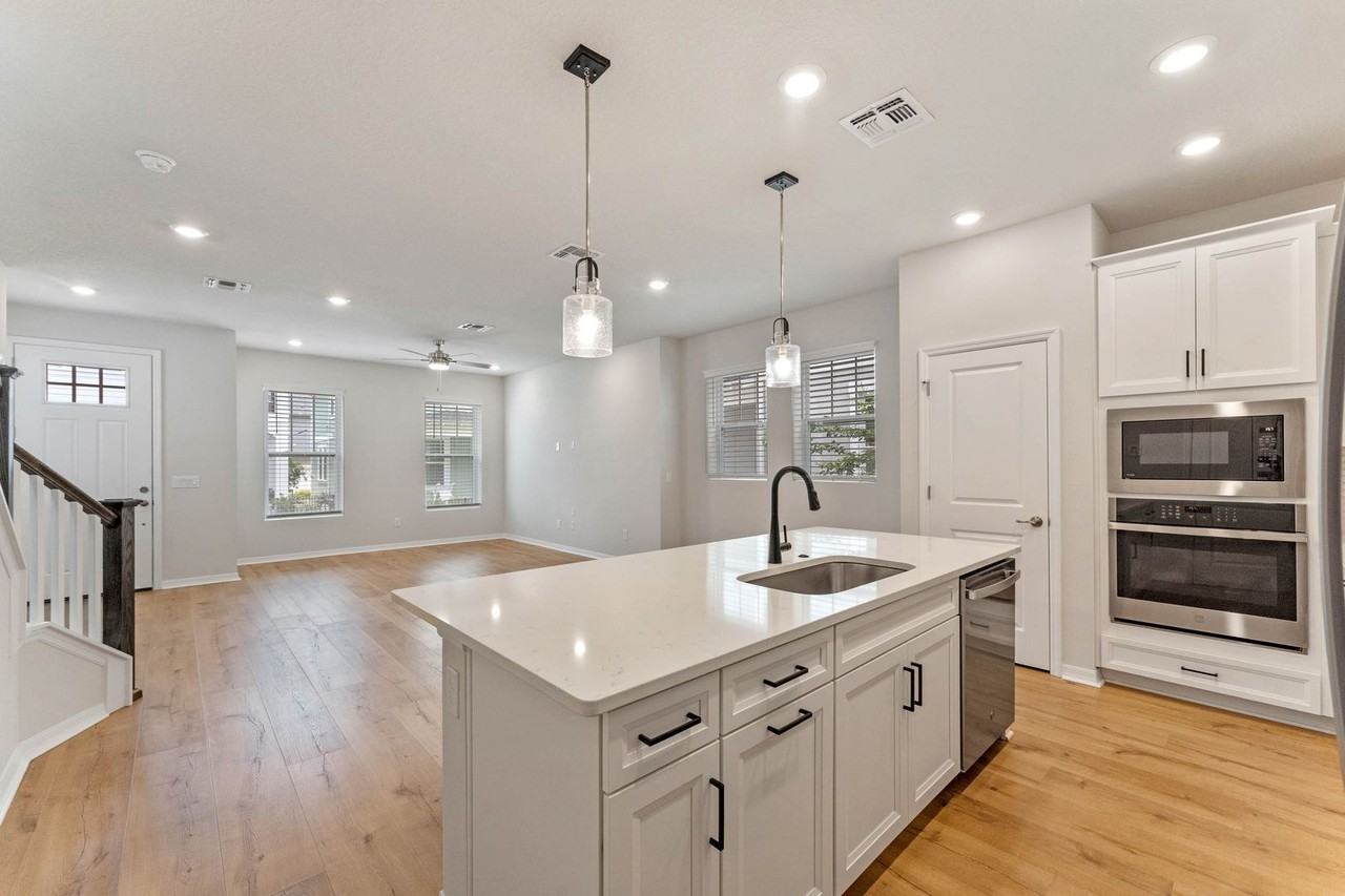 911 Colie Aly - Photo 7 of 23