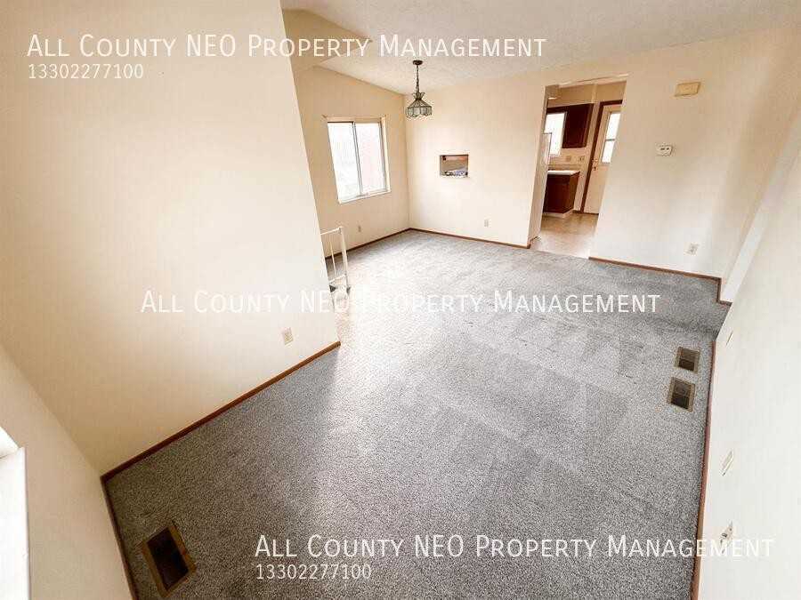 217 Plum St N - Photo 4 of 11