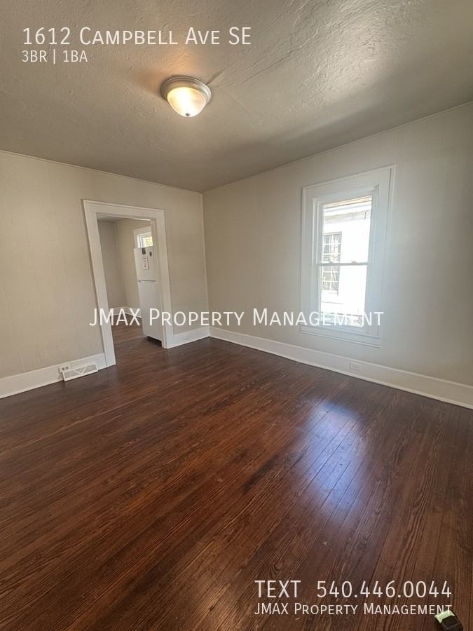 1612 Campbell Ave Se - Photo 2 of 12