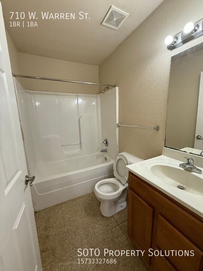 710 Warren St - Photo 4 of 10