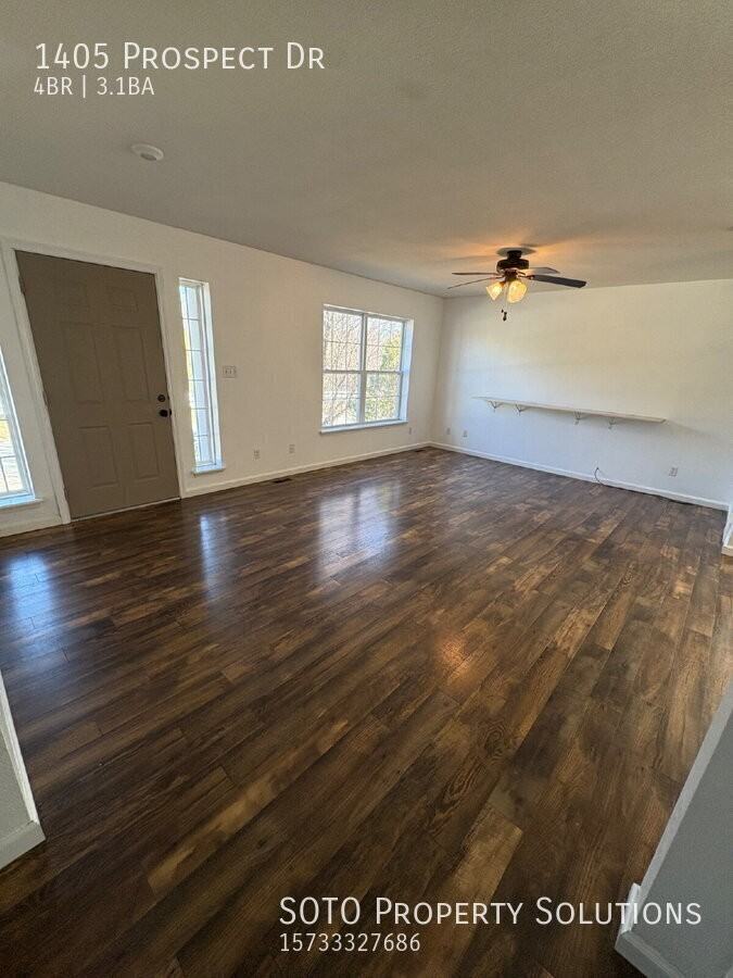 1405 Prospect Dr - Photo 4 of 30