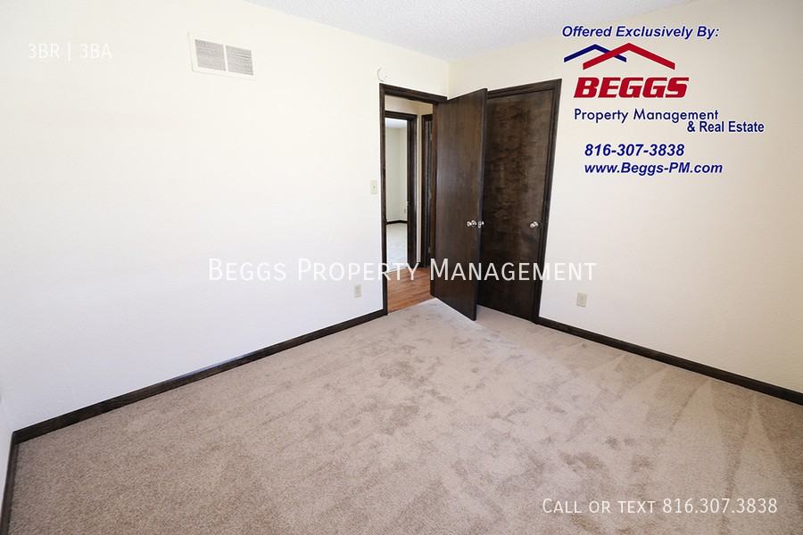 1229 Broadmore Ln - Photo 7 of 14