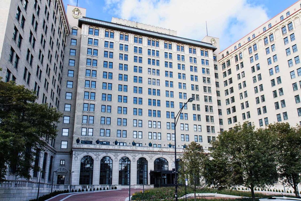 Shoreland - Photo 4 of 67