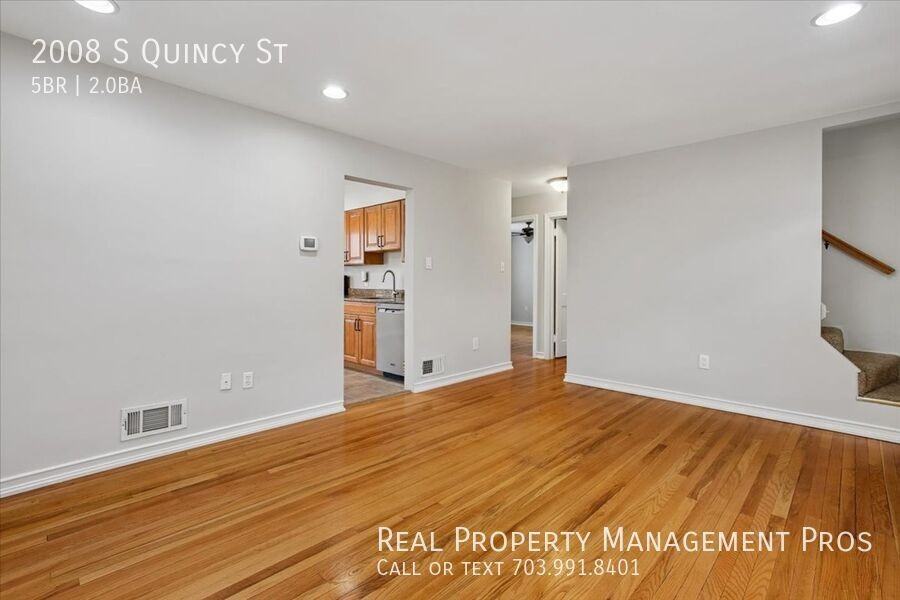 2008 S Quincy St - Photo 3 of 31