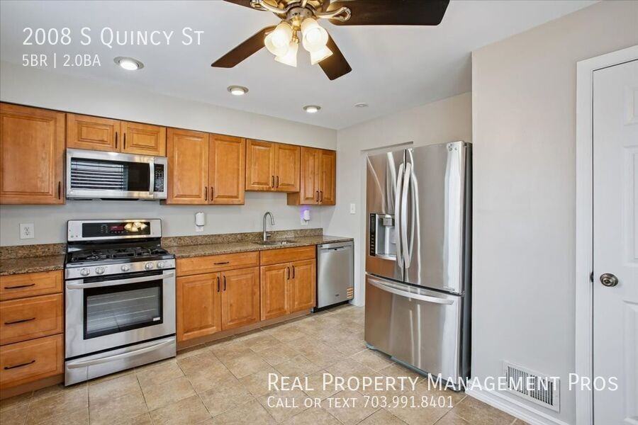 2008 S Quincy St - Photo 6 of 31