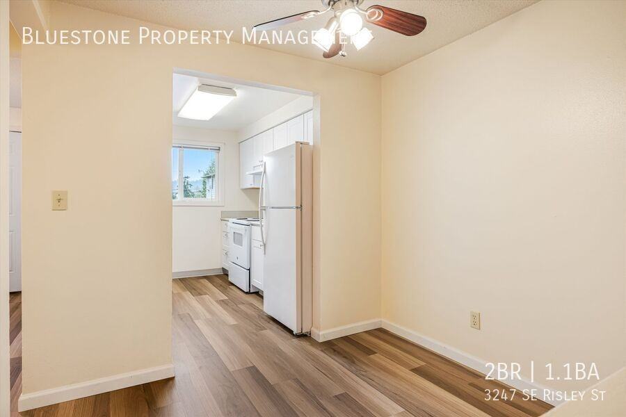 3247 Se Risley Ave - Photo 7 of 25