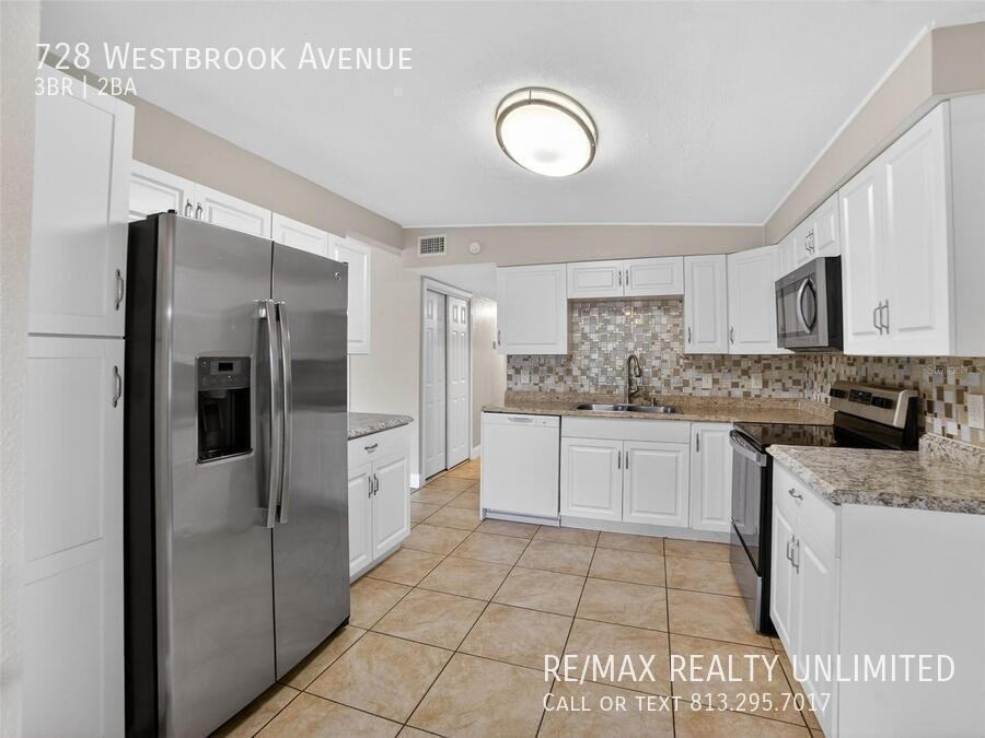 728 Westbrook Ave - Photo 4 of 20