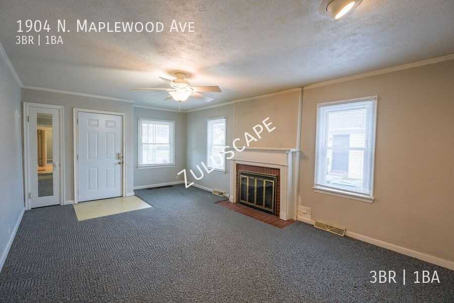 1904 N Maplewood Ave - Photo 3 of 19