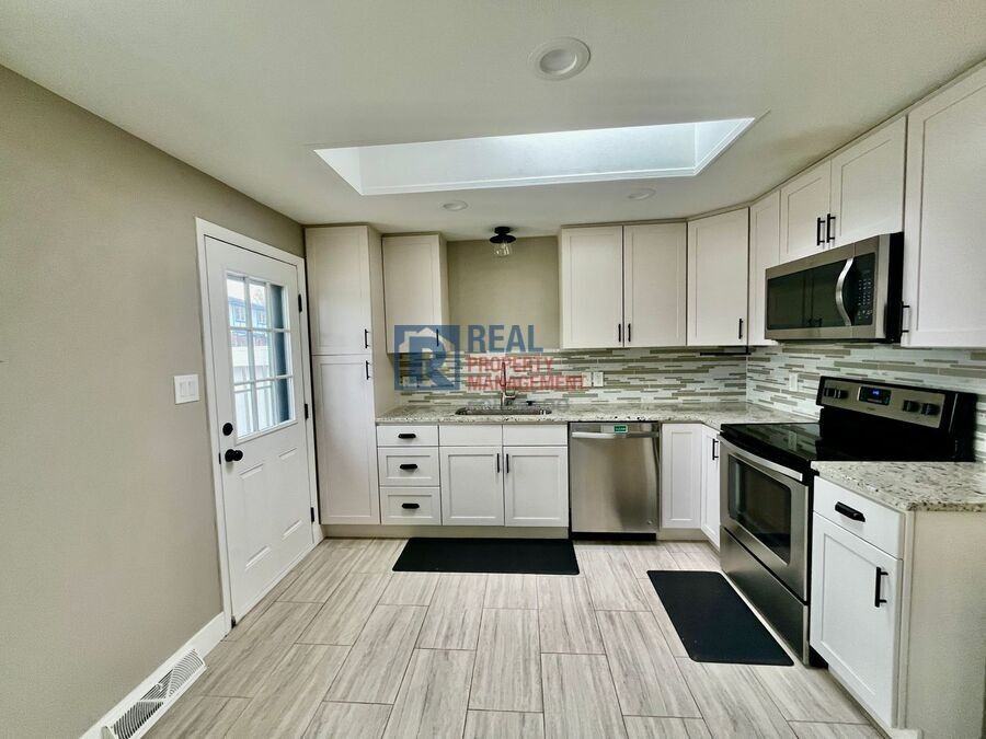 6279 Reed St - Photo 7 of 32