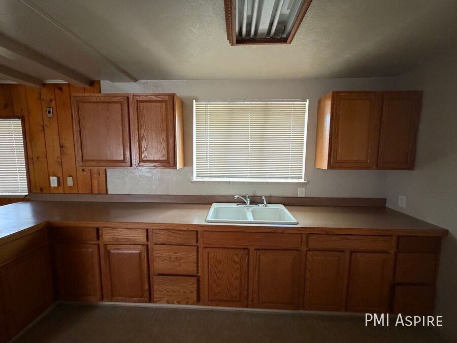 1337 Chase St #1339 - Photo 5 of 20