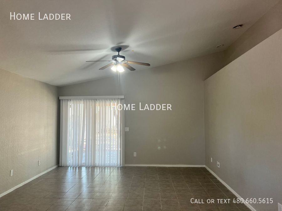 511 S Torrence - Photo 7 of 21