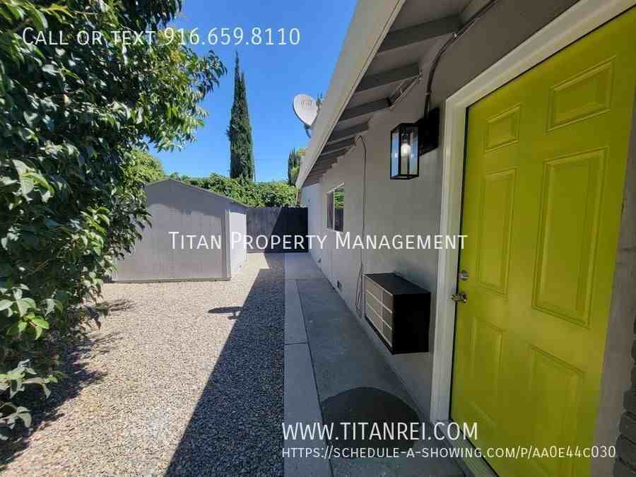 4221 Strathmore Way #B - Photo 2 of 13