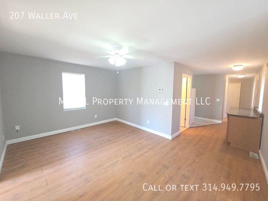 207 Waller Ave - Photo 3 of 9