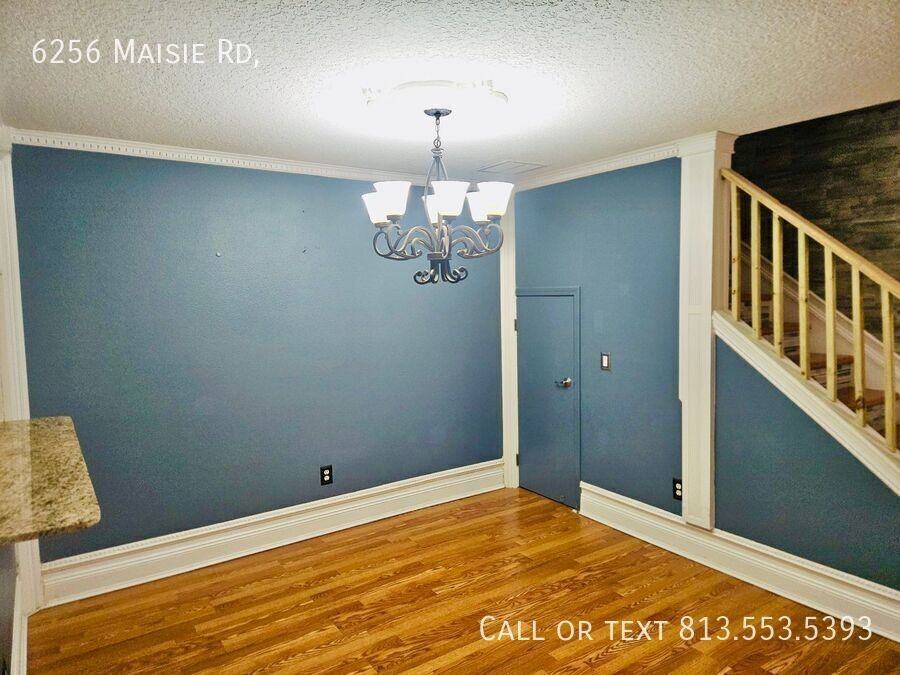 6256 Maisie Rd - Photo 7 of 50