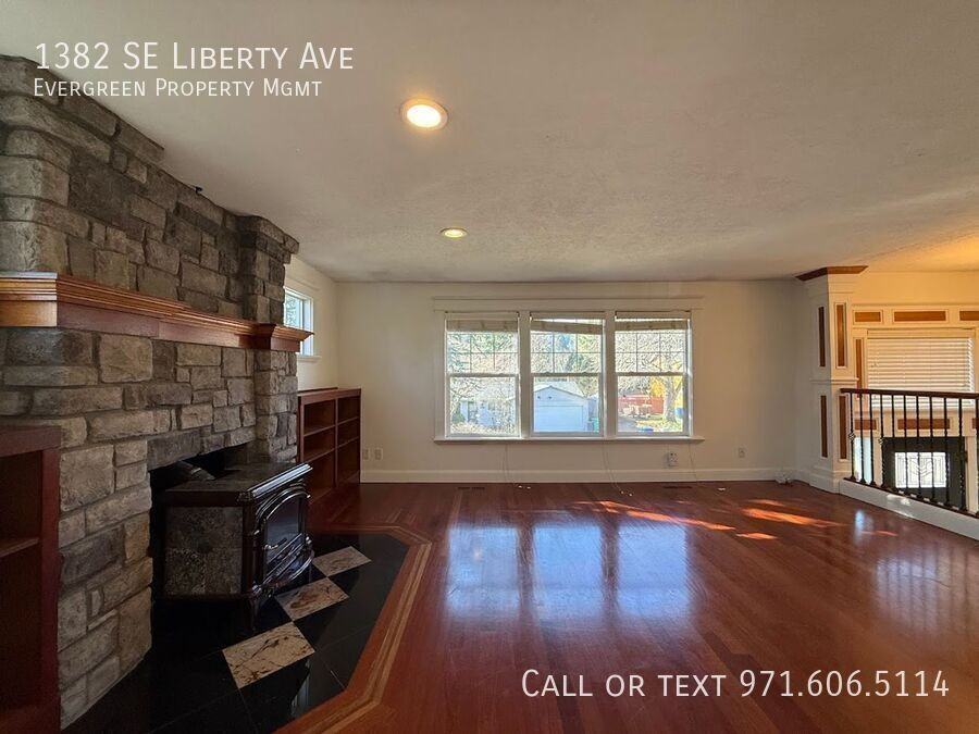 1382 Se Liberty Ave - Photo 7 of 50