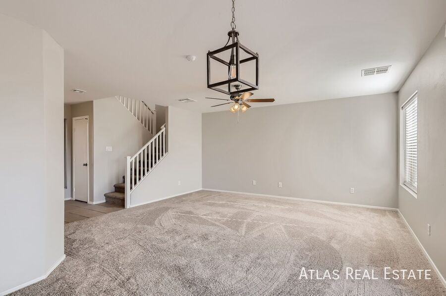 7926 S 67th Dr - Photo 2 of 19