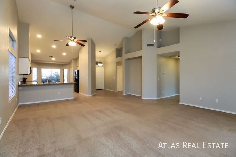 7315 E Navarro Ave - Photo 4 of 21