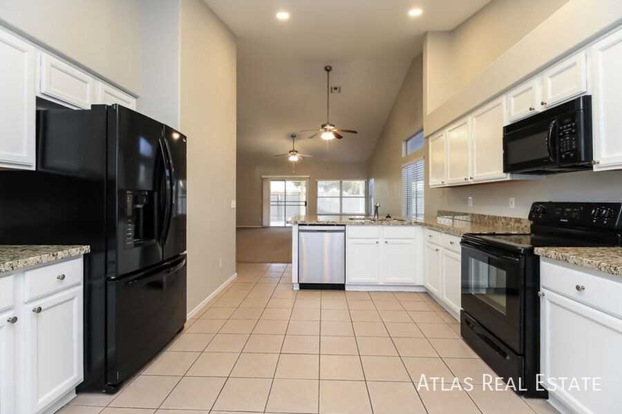 7315 E Navarro Ave - Photo 7 of 21