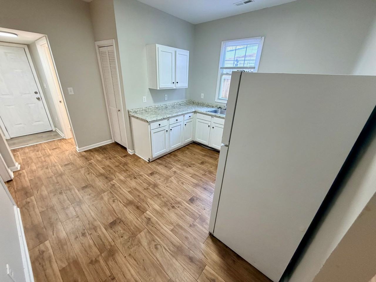 526 Ohio St - Photo 2 of 14