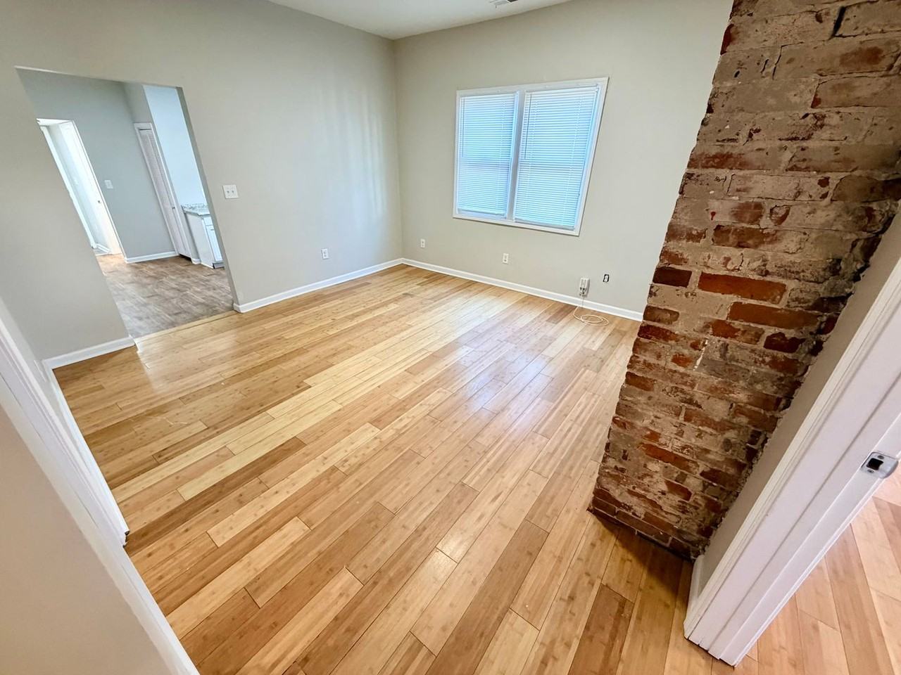 526 Ohio St - Photo 3 of 14