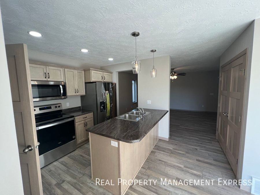 9715 W Broek Dr - Photo 6 of 20