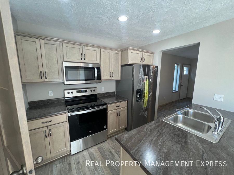 9715 W Broek Dr - Photo 7 of 20