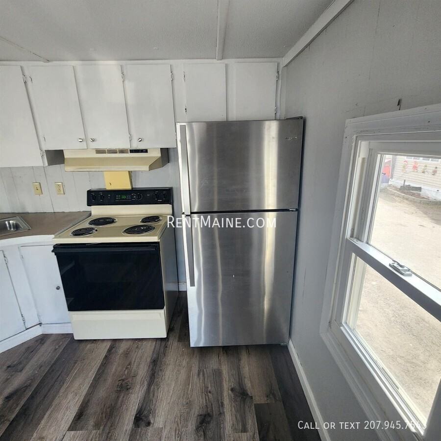 681 Main Rd N #24 - Photo 2 of 8