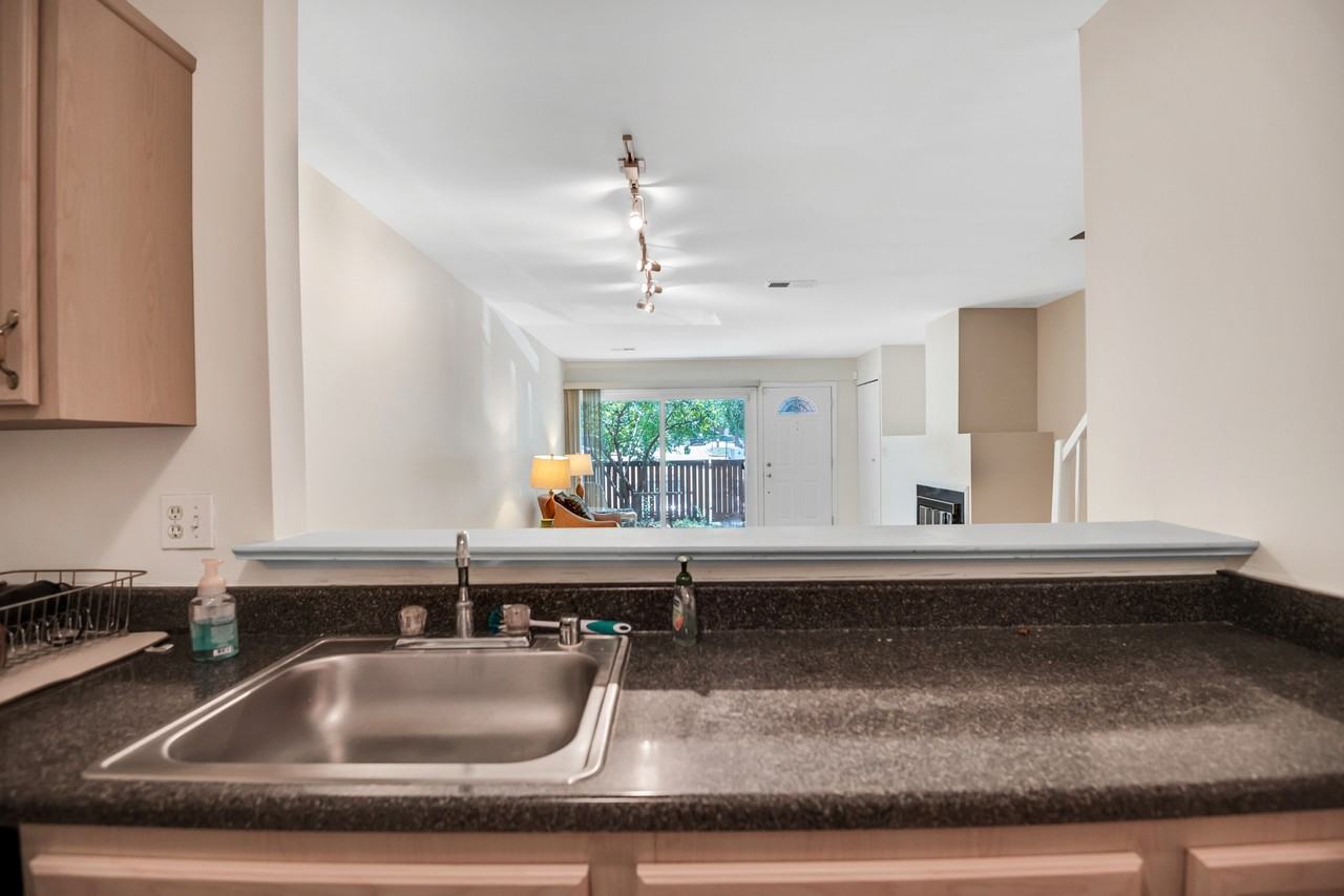 3944 Woodhue Pl #22 - Photo 7 of 20