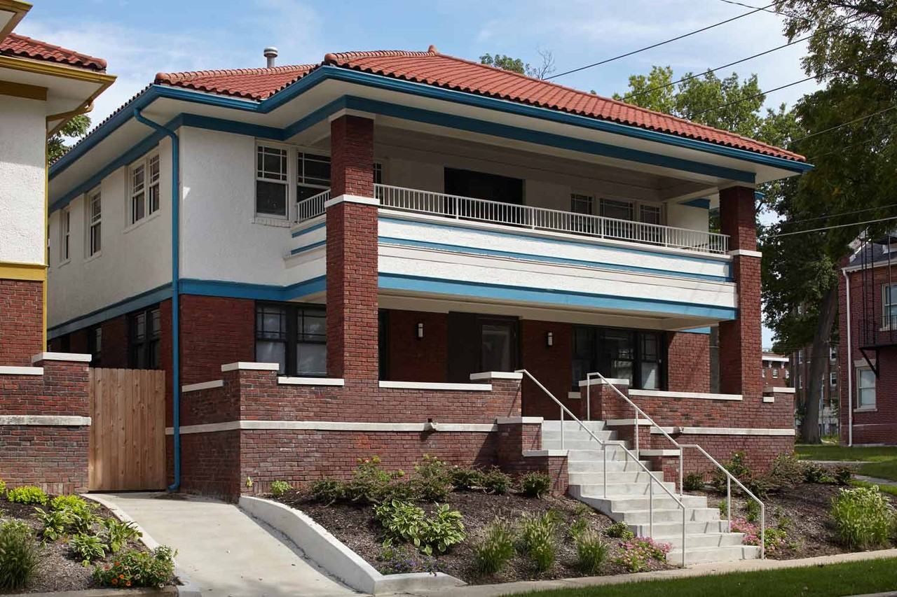 Cleopatra - Photo 2 of 23