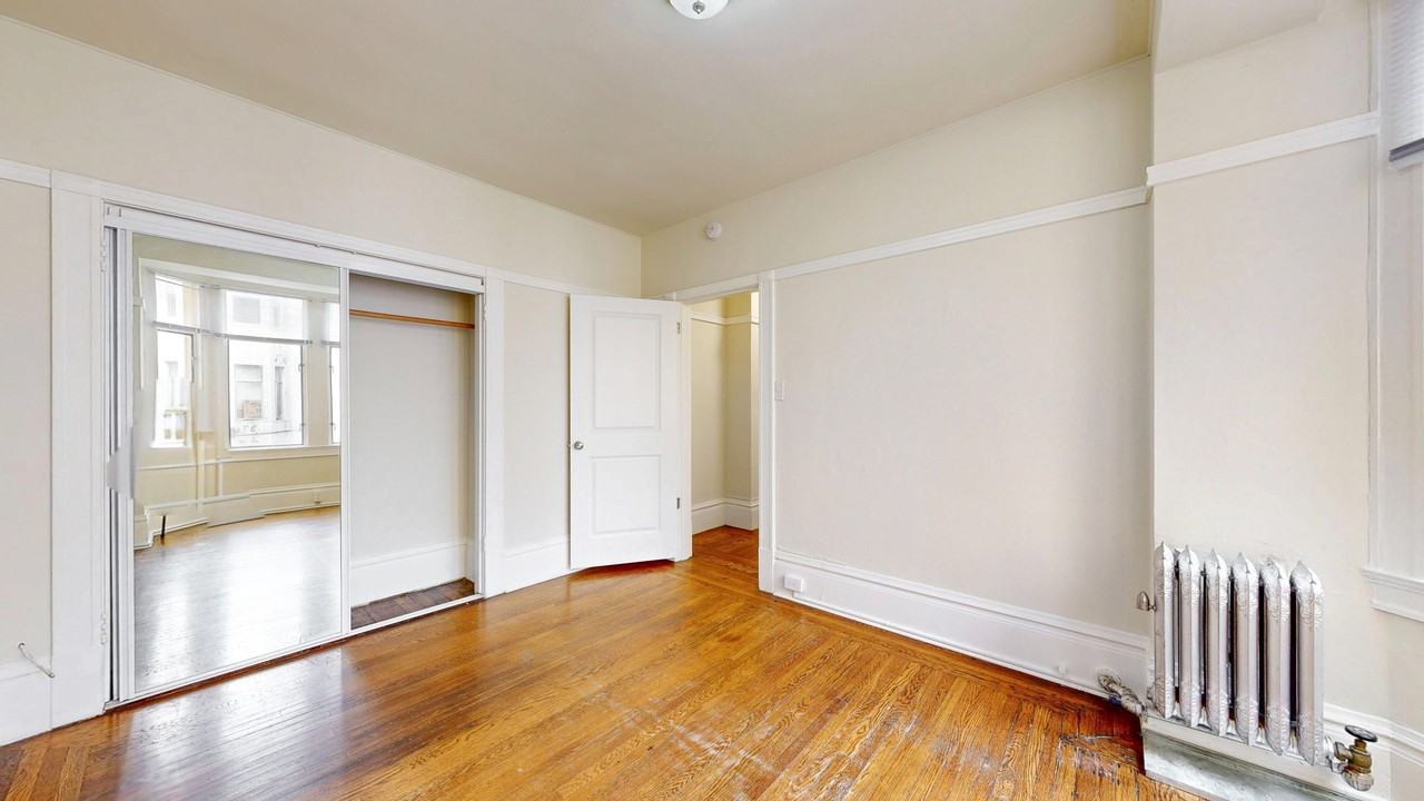 429 Ellis St #404 - Photo 6 of 9