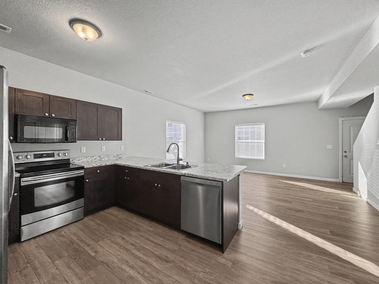 4668 Ports Down Ln - Photo 2 of 33