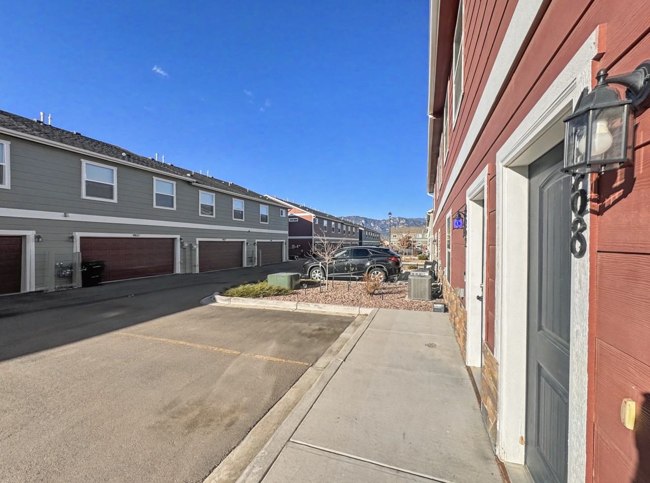 4668 Ports Down Ln - Photo 7 of 33